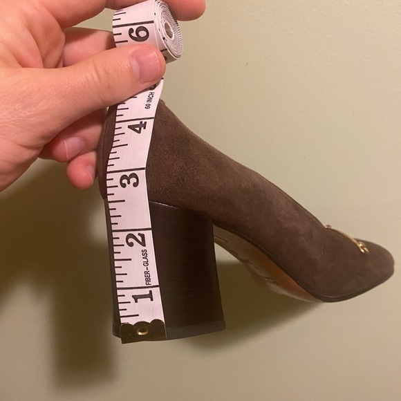 Authentic Vintage Gucci Suede Heels - Picture 10 of 10